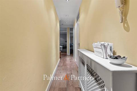 2 bedroom apartment for sale, Friday Wood Green, Berechurch, Colchester, Essex, CO2