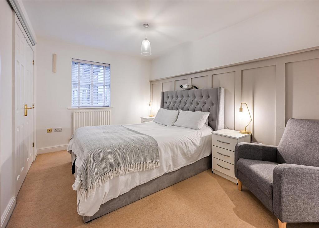 3 Dunstanville Court-01.jpg