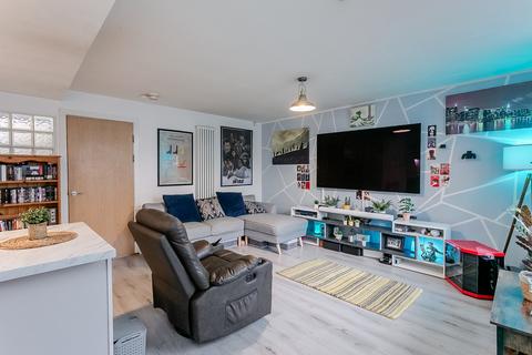 2 bedroom ground floor flat for sale, East Pilton Farm Wynd, Edinburgh, EH5