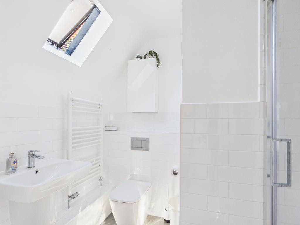 Ensuite 2