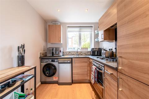 2 bedroom end of terrace house for sale, Wellesley Corner, Northfleet, Kent, DA11