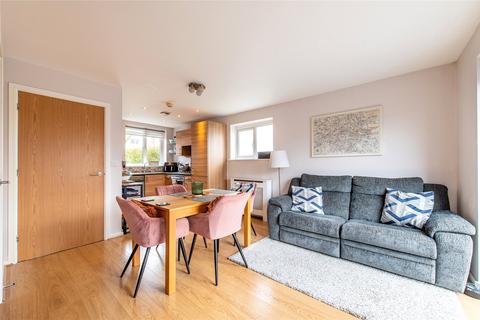 undefined, Wellesley Corner, Northfleet, Kent, DA11