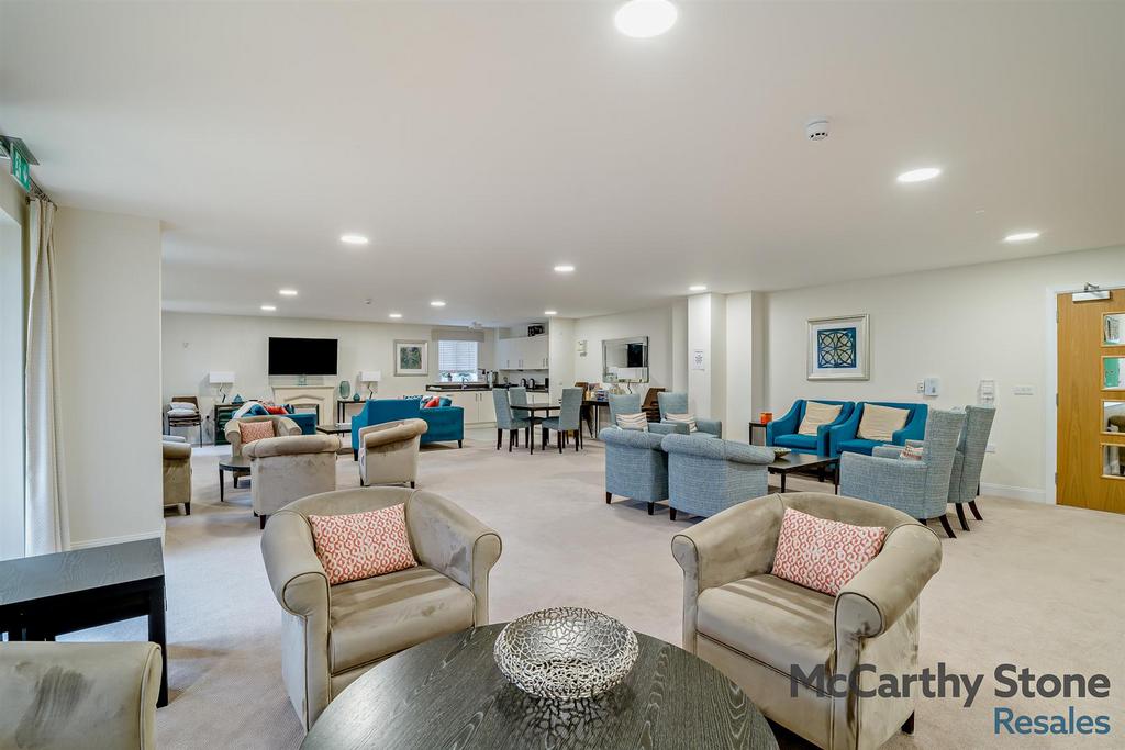 Homeowners Lounge