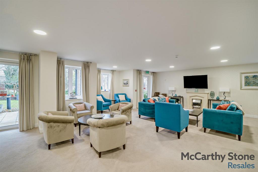 Homeowners Lounge