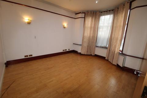 4 bedroom terraced house for sale, Doyle Gardens, Kensal Rise, London, NW10