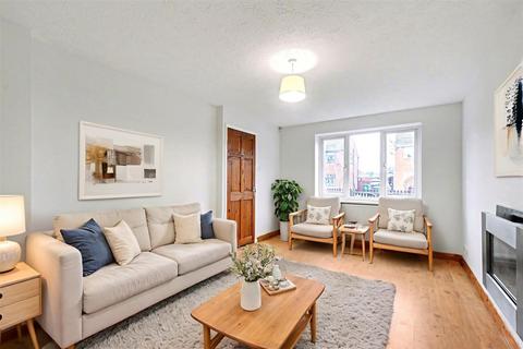 3 bedroom end of terrace house for sale, Gothic Close, Nottingham