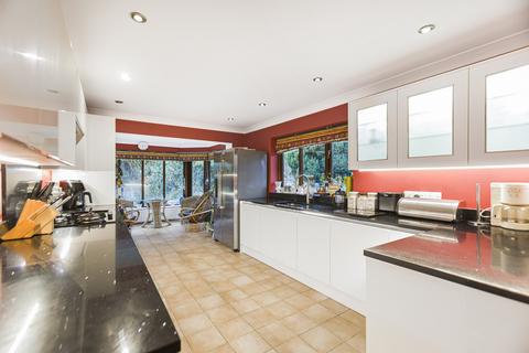 4 bedroom detached bungalow for sale, Castle Street, Steventon, OX13