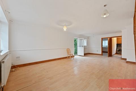 4 bedroom end of terrace house for sale, Costons Avenue, Greenford, UB6 8