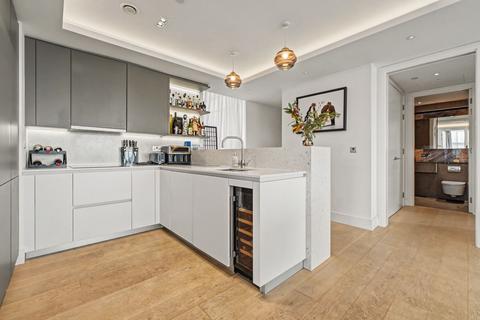 2 bedroom apartment for sale, Bollinder Place, Carrara Tower, EC1V