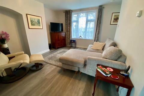 2 bedroom end of terrace house for sale, Lodge Avenue, Dagenham