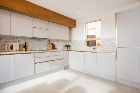 3 bedroom house to rent, Hillside Road, London SW2