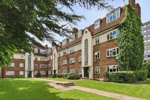 undefined, Avenue Road, Penge, London