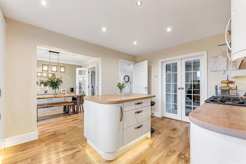 5 bedroom detached house for sale, Hawthorn Close, Nottingham NG14