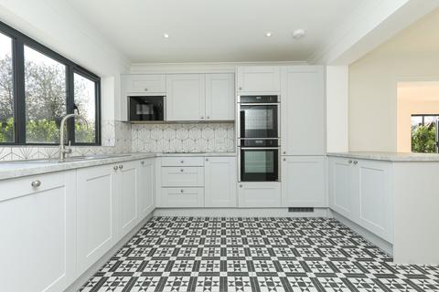 5 bedroom detached house for sale, Rough Common Road, Rough Common, Canterbury, Kent, CT2