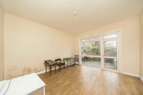 4 bedroom house for sale, Mantilla Road, London SW17