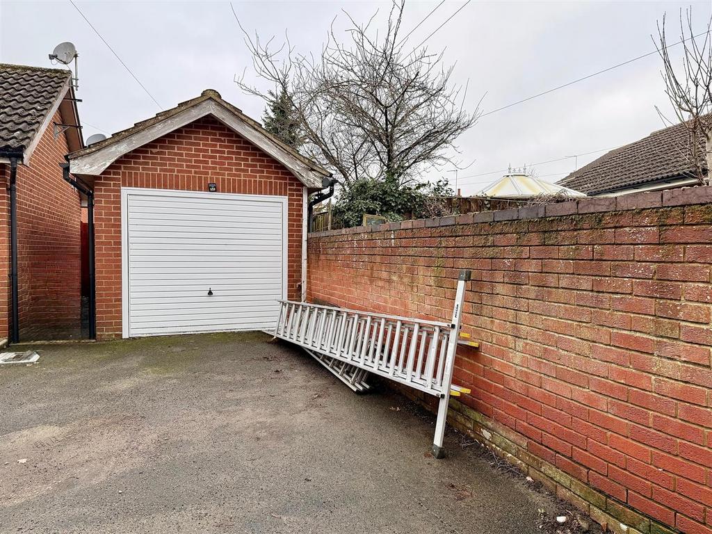 Garage &amp; drive