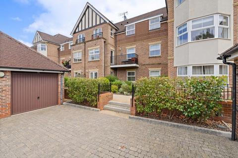3 bedroom apartment for sale, Tudor Court, Liphook