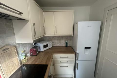 2 bedroom flat to rent, Bells Wynd, Edinburgh, EH1