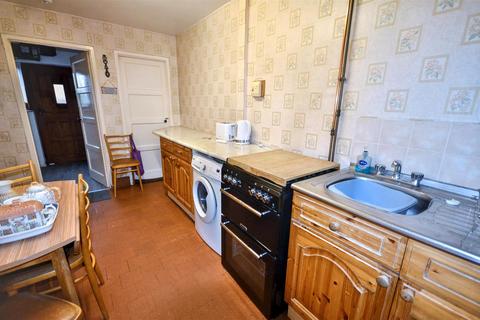 3 bedroom terraced house for sale, Ash Road, Stone