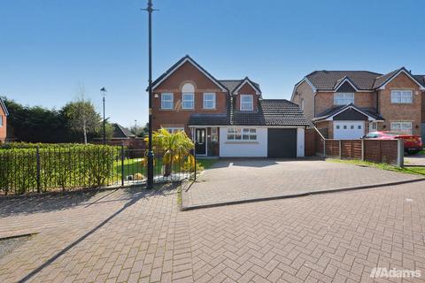 5 bedroom detached house for sale, Lady Richeld Close, Sandymoor