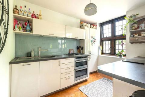 undefined, Bishopsmead Parade, East Horsley, Leatherhead, Surrey, KT24 6RT