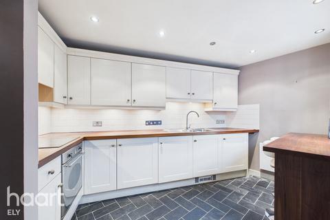 2 bedroom detached house for sale, Church Lane, Haddenham