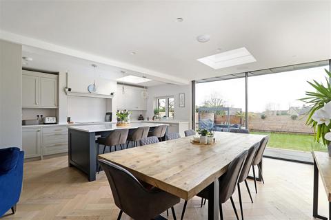 5 bedroom detached house for sale, Ollney Road, Minchinhampton, Stroud