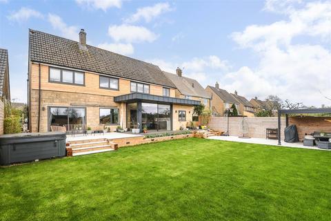 5 bedroom detached house for sale, Ollney Road, Minchinhampton, Stroud