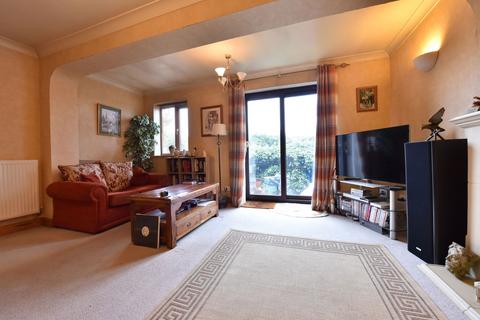 undefined, Auckland Road, Kingswinford DY6