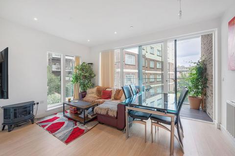 2 bedroom apartment to rent, Cherry Orchard Road, Croydon CR0