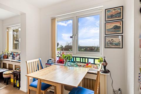 2 bedroom flat for sale, The Gateway, Dover, CT16