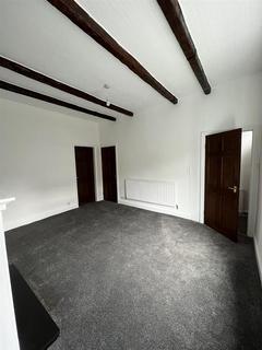 2 bedroom end of terrace house to rent, Lydgate, Northowram, Halifax