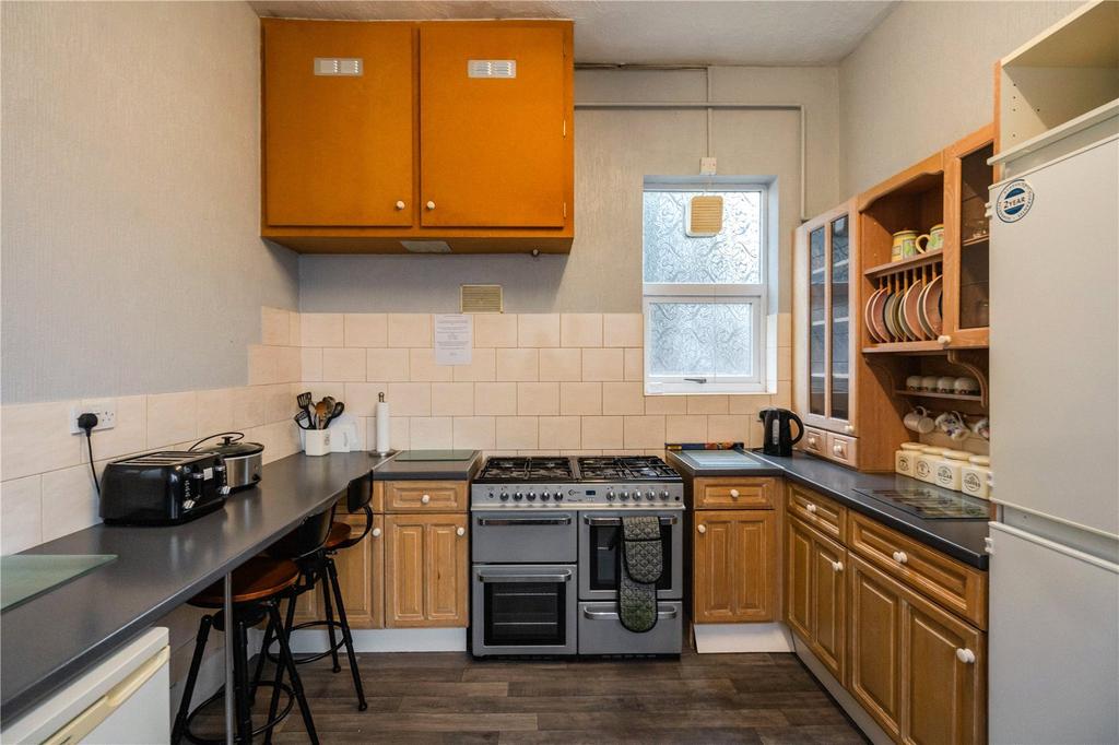 Kitchen (2)