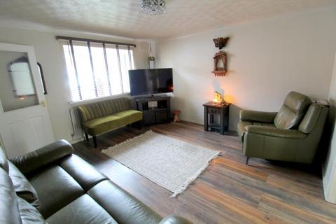 3 bedroom semi-detached house for sale, Haig Drive, Cippenham