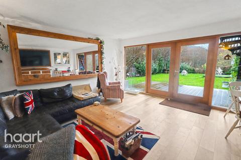 undefined, Hammer Vale, Haslemere
