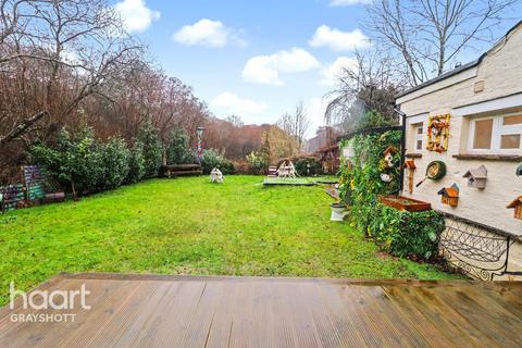 undefined, Hammer Vale, Haslemere