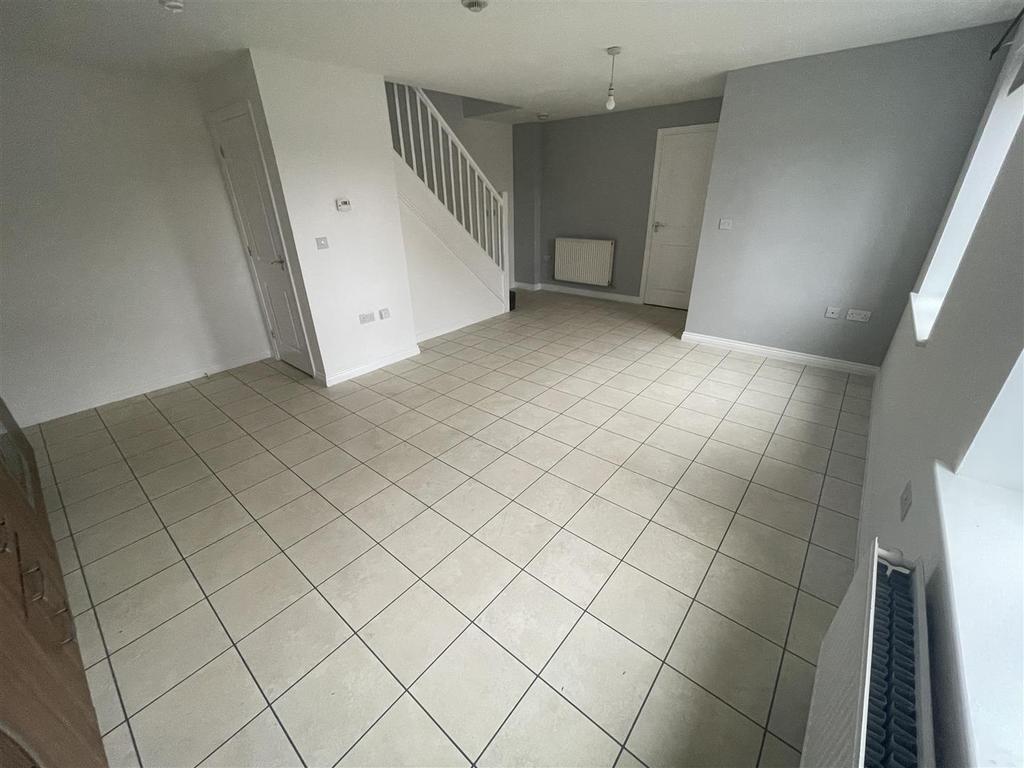 Lounge / Kitchen