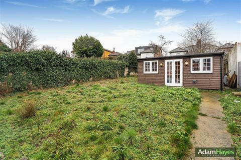 4 bedroom detached house for sale, North Crescent, London N3