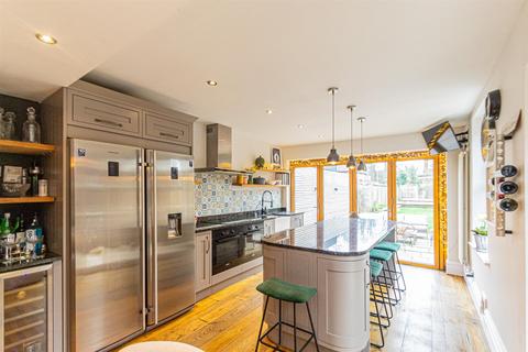 4 bedroom semi-detached house for sale, Fairfield Road, Warrington WA4