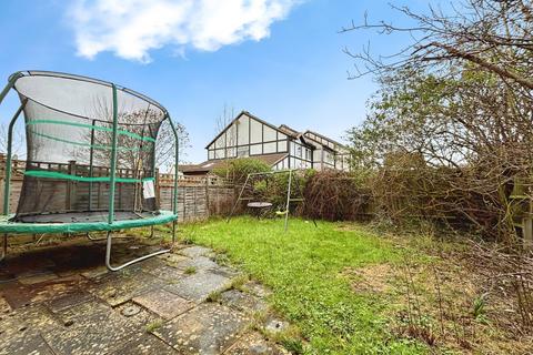 undefined, Maythorn Drive, Cheltenham, Gloucestershire