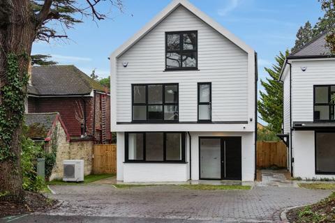 Stevens Lane, Claygate, KT10
