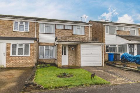 undefined, Stirling Close, Windsor