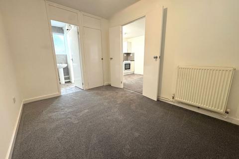 undefined, Speedwell Close, Swindon, SN25 1RR
