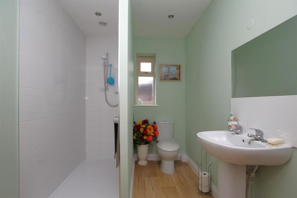 Shower Room.JPG