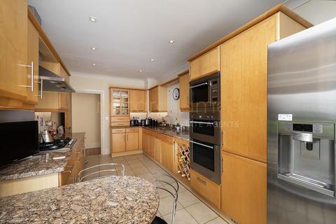 undefined, St Vincent's Lane, Mill Hill, London, NW7