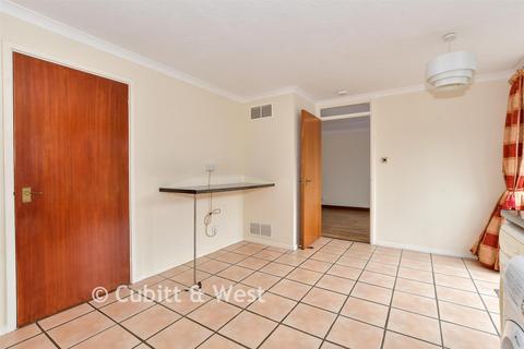 undefined, Tunnmeade, Ifield, Crawley, West Sussex