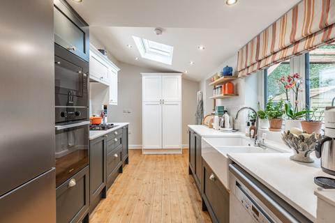 3 bedroom detached house for sale, Inviting Detached Cottage in Great Plumstead