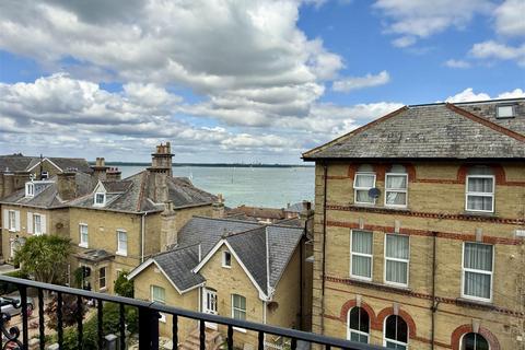 4 bedroom detached house for sale, Cliff Road, Cowes