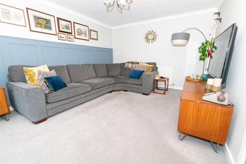 4 bedroom detached house for sale, Longmoss Close, Middlewich