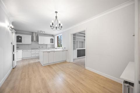 3 bedroom apartment for sale, Eton Avenue, Belsize Park NW3